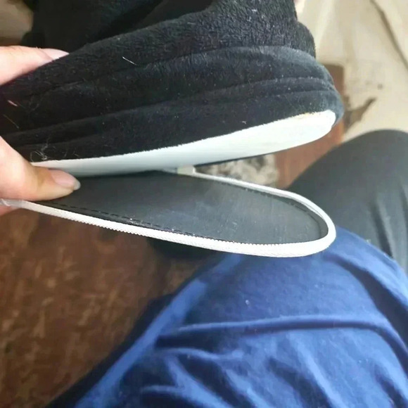 Vibrating Massage Black Bootie Slippers Faux Fur trim sz Large - Picture 6 of 10